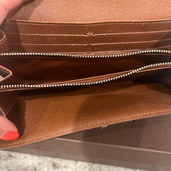 Louis Vuitton Monogram Brown Portefeuille Sarah Long Wallet - Picture 3 of 10